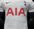 camisa - tottenham - home- 1- jogador- branca- nike - aia- escudo- emborrachado- masculina- 23/24- gola - arredondada- azul marinho -3  png . 