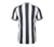  Camisa titular Newcastle United 23/24, design clássico, listras pretas e brancas, mangas retrô, gola V, punhos pretos, escudo do clube, logo Castore, patrocínio máster Sela, moda futebol masculina, home, 1, 2 png .