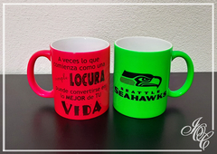 TAZAS NEON en internet