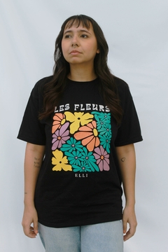 Camiseta Les Fleurs Preta Em Algodão Com Manga Curta - Vestir Élli