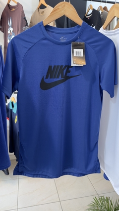 Remera entrenamiento nike