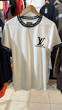 Remeras LV