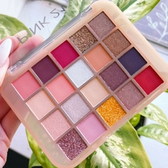 Paleta de Sombras - Making Love en internet