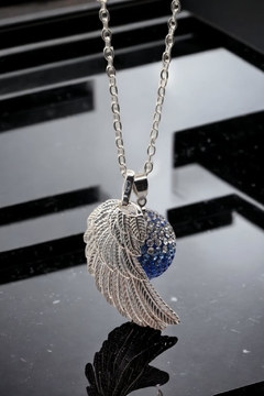 Imagen de Llamador Energía ARCÁNGEL MIGUEL Swarovski Collection - Azul Degradado con Ala