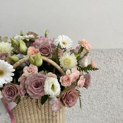 Flower Basket Valentine´s Day 2024 - comprar en línea