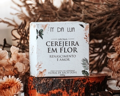 Vela Artesanal Renascimento e Amor - Cerejeira em Flor - comprar online