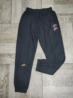 Pantalón Nike Bordado Rústico Triple Pipa