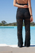 Pantalon negro en internet