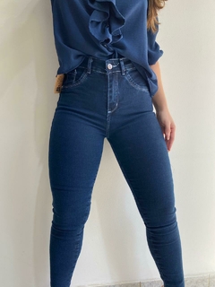 Skinny Azul Denim c/ costuras