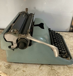 MÁQUINA DE ESCREVER OLIVETTI MOD.LEXIKON 80 na internet