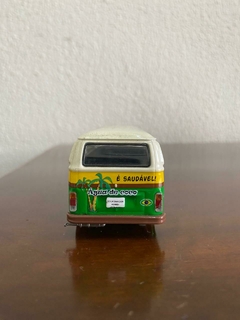 KOMBI MINIATURA AGUA DE COCÔ