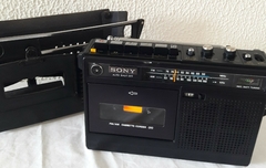 RÁDIO GRAVADOR SONY COM CAPA