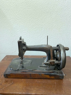 MÁQUINA DE COSTURA SINGER