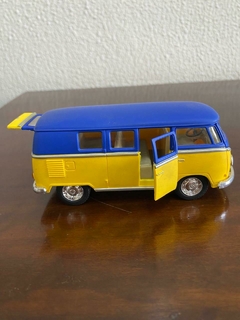 MINIATURA KOMBI AMARELA E AZUL - comprar online