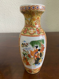 VASO PEQUENO ANTIGO DE PORCELANA CHINESA