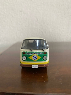 KOMBI MINIATURA AGUA DE COCÔ - comprar online