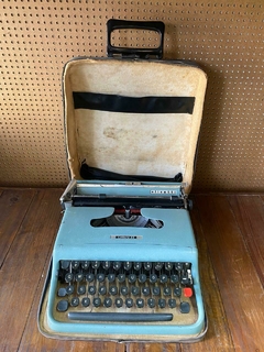 Imagem do MÁQUINA DE ESCREVER OLIVETTI LETTERA 22