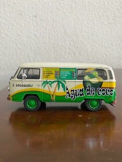 KOMBI MINIATURA AGUA DE COCÔ na internet