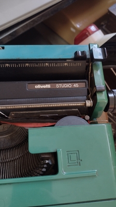 MÁQUINA DE ESCREVER OLIVETTI STUDIO 47 - comprar online