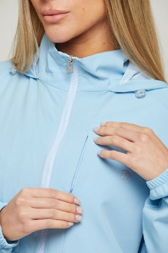 Campera Rompeviento con Cierre y Capucha 7030 - tienda online