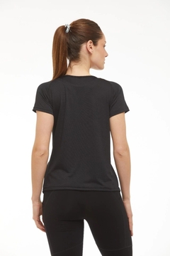 Remera Mesh Básica dry 6723 - comprar online