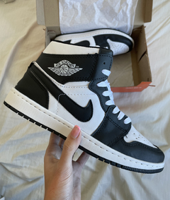 Jordan blanco y negro