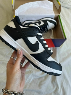 Dunk Low - Negra y blanca