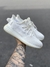 Yeezy Boost 350 V2 Cream White (IMPORTADO) na internet