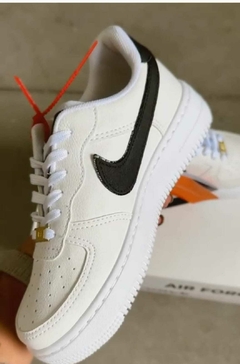 Nike Air Force B/P Ouro - UrgTênis