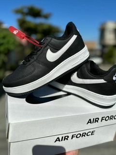 Nike Air Force Preto/Branco