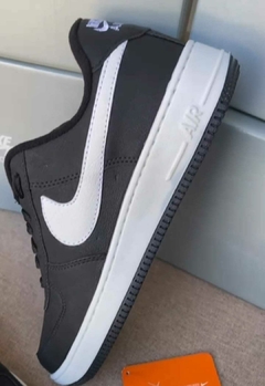 Nike Air Force Preto/Branco - UrgTênis