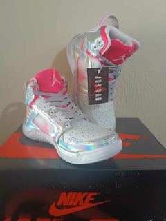 Nike Jordan Holographic Pink - UrgTênis