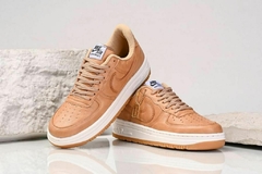 Nike Air Force F1 na internet