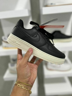 Nike Air Force Preto Areia