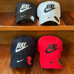 [16] Gorras de Moda - Nike 5 - Al Azar