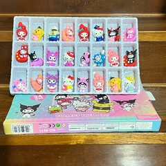 Calendario de Adviento - Trae 12 Muñequitos de Sanrio al azar en internet