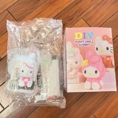 [Muñ. 3D Decorable C/Diam.]Hello kitty - Al Azar - - comprar online