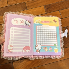 Agenda de Hello Kitty Tapa Dura - Al Azar - en internet