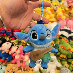 [Tipo Llavero] Peluche de Stich - Con Guitarra