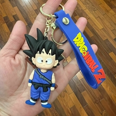 Llavero de Goma de Dragon Ball - Goku Azul con Baston