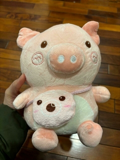 *Peluche de Cerdito - Con Cartera -22cm-