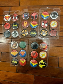 Pins de Marvel Superheroes - Pack de 6 Al Azar