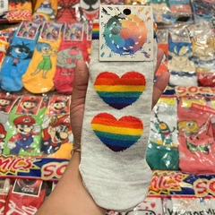 Medias Soquetes de Corazon Arcoiris - Gris