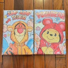 [23] Cuaderno Con Brillitos Tapa Dura Engomado - Winnie Pooh - Al Azar