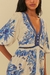 vestido curto estampado lenço azulejo - comprar online