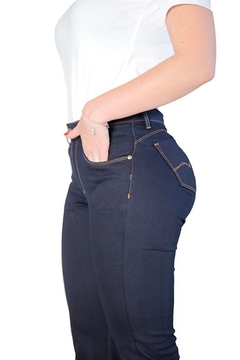 CALÇA JEANS SEMI-FLARE FEMININA MARINHO - comprar online