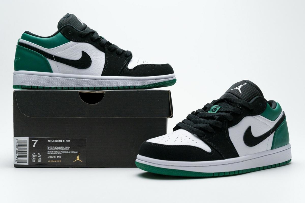 Jordan low best sale 1 green