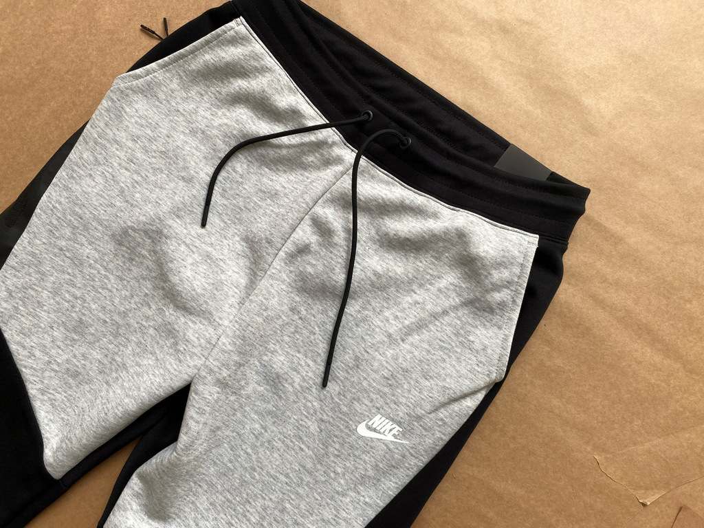 Nike tech cheap fleece black grey