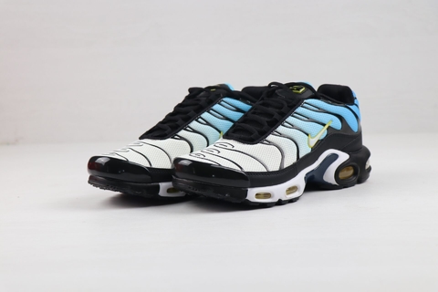 air max plus blue white