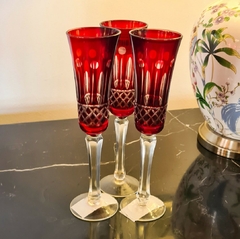 Taça Decorativa Fina de Vidro Vermelha para Champanhe - comprar online